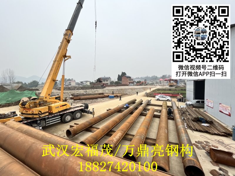 33米820锁扣钢管桩现场对接 (2).jpg